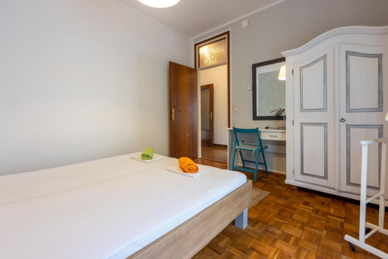 Apartment Suzy Dramalj Esterno foto