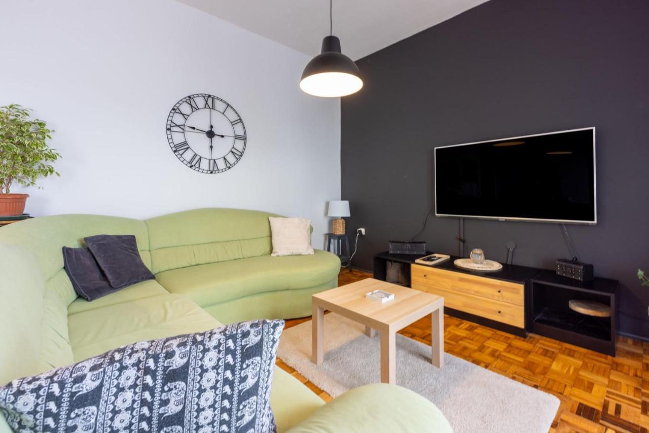 Apartment Suzy Dramalj Esterno foto