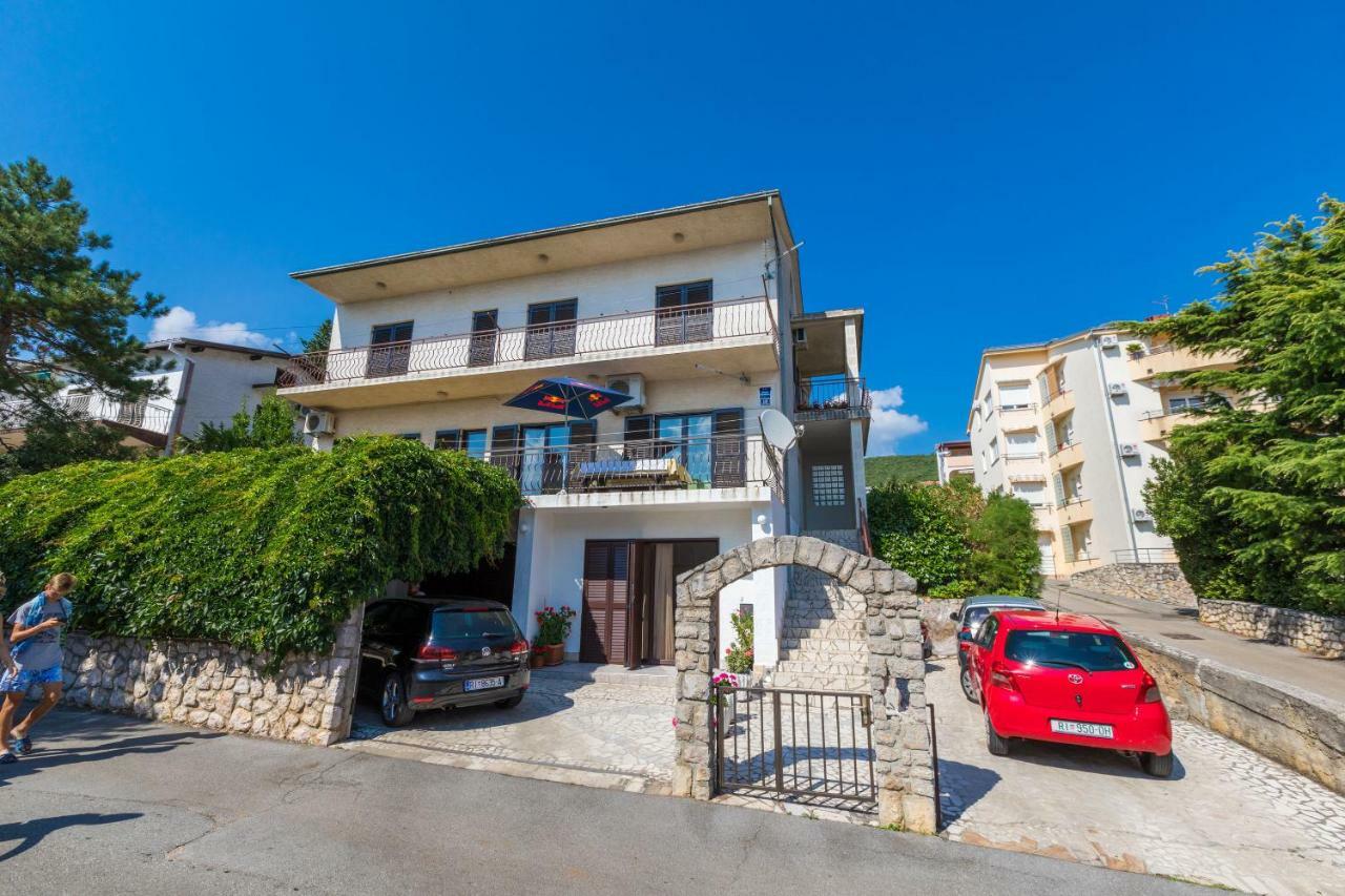 Apartment Suzy Dramalj Esterno foto